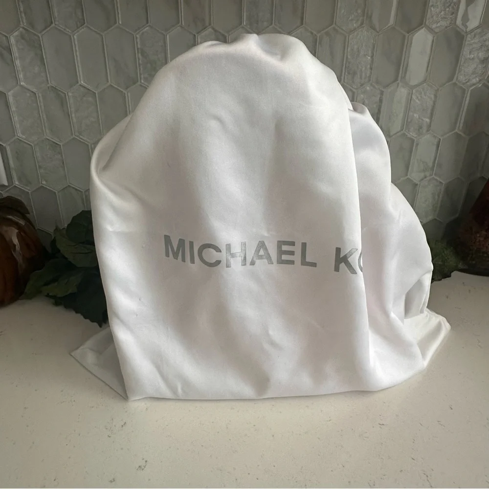 Michael Kors Red Saffiano Leather Satchel Gold-Tone Hardware & Detachable Strap - Picture 11 of 12